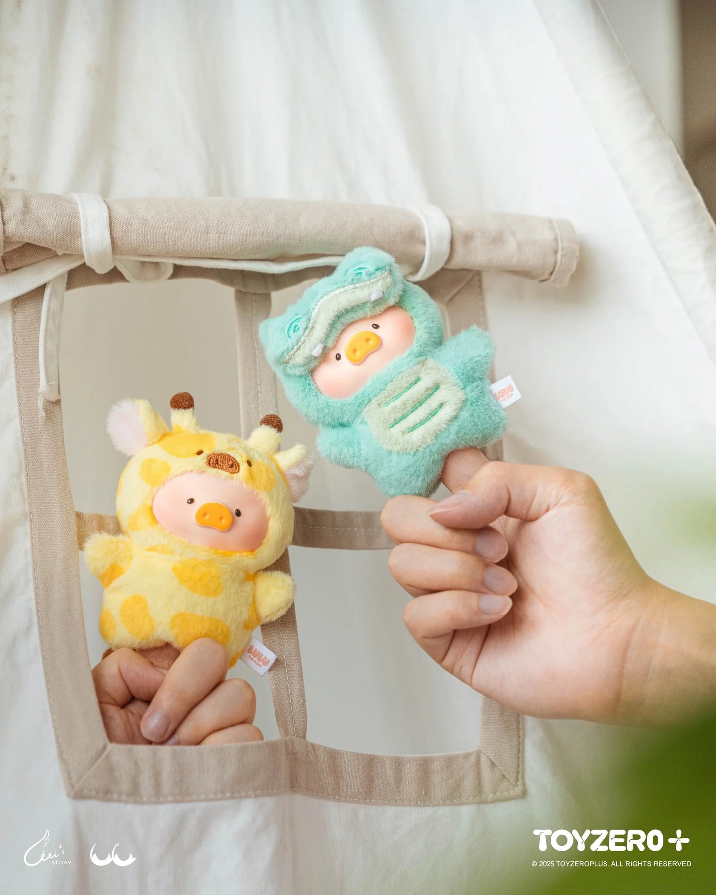TOYZEROPLUS Lulu The Piggy Animal Party Puppet Show PVC Face Plush Keychain Blind Box