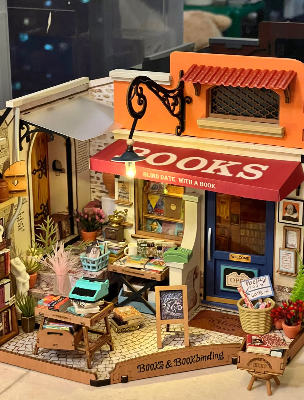 Rolife DIY Miniature House Kit - Corner Bookstore